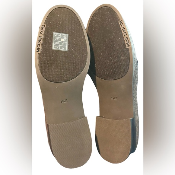 New never worn women’s Micheal Kors Loafers - Picture 5 of 6